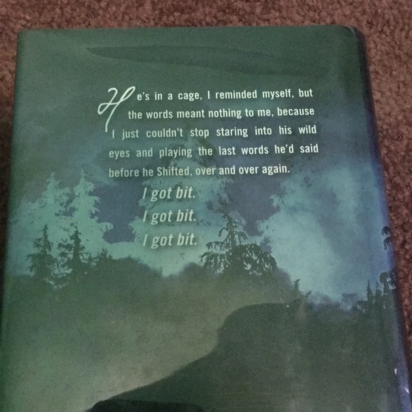 ‘raised by wolves’ by jennifer lynn barnes - Picture 3 of 4